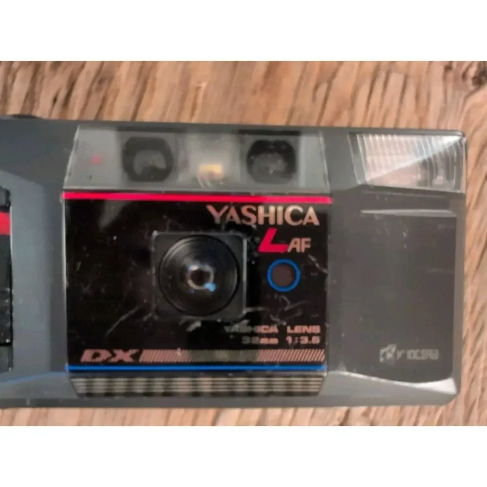 Yashica Kyocera L AF DATE DX 35mm Point & Shoot Film Camera Japan Parts Only